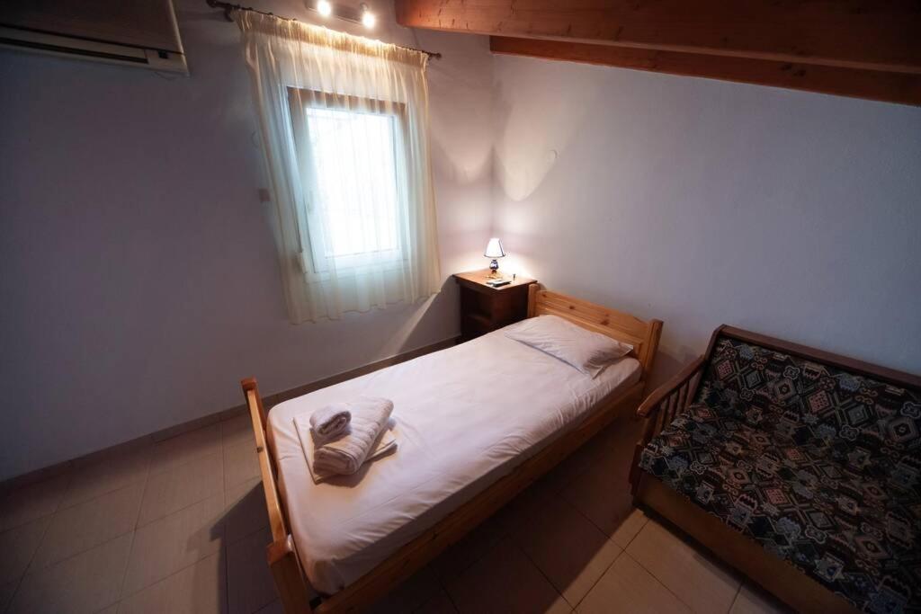Zoe'S Apartments Nea Iraklitsa Екстериор снимка