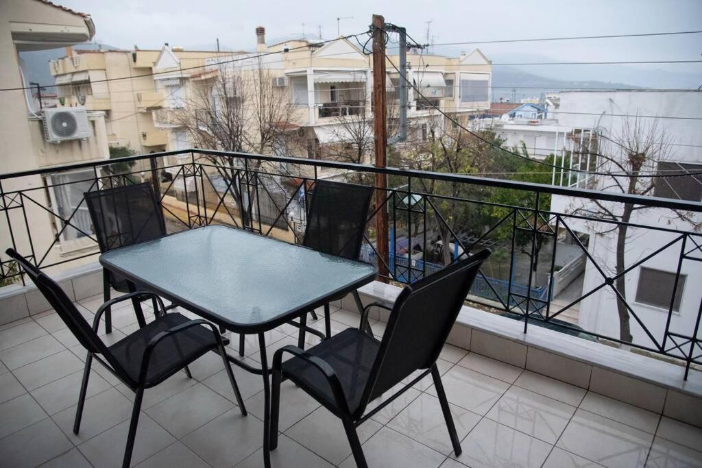 Zoe'S Apartments Nea Iraklitsa Екстериор снимка